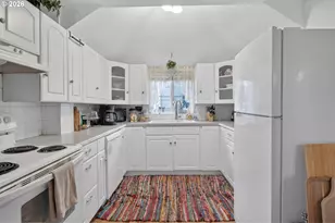 4810 SE 136th Ave, Portland, OR 97236 - Photo 10