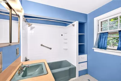 4121 NE 24th Ave, Portland, OR 97211 - Photo 14