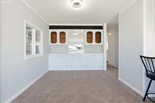 5422 Portland Rd NE, Salem, OR 97305 - Photo 6