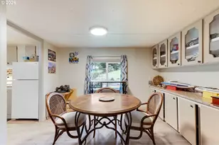 215 North Ave, Kelso, WA 98626 - Photo 8