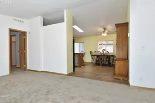 2742 NE 201st Ave, Fairview, OR 97024 - Photo 8
