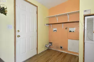 2742 NE 201st Ave, Fairview, OR 97024 - Photo 24