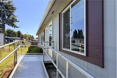 2742 NE 201st Ave #7, Fairview, OR 97024 - Photo 2