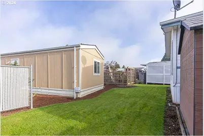 4293 Lemon St NE, Salem, OR 97305 - Photo 24