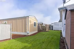 4293 Lemon St NE, Salem, OR 97305 - Photo 24