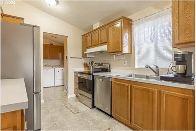 4293 Lemon St NE, Salem, OR 97305 - Photo 14