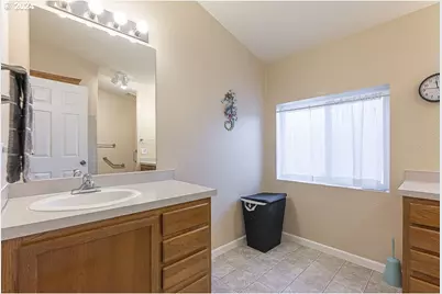 4293 Lemon St NE, Salem, OR 97305 - Photo 18