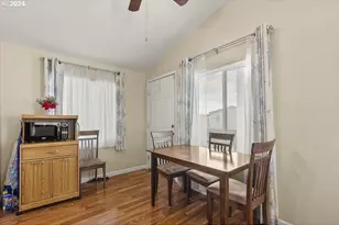 4293 Lemon St NE, Salem, OR 97305 - Photo 8