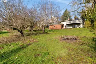 2738 SW Moss St, Portland, OR 97219 - Photo 36