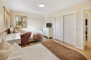 2738 SW Moss St, Portland, OR 97219 - Photo 18