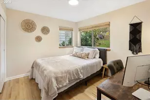 2738 SW Moss St, Portland, OR 97219 - Photo 14