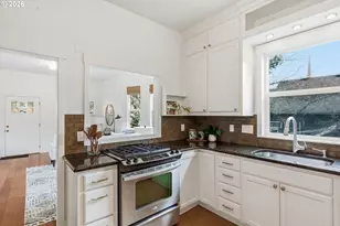 2624 NE Sumner St, Portland, OR 97211 - Photo 12