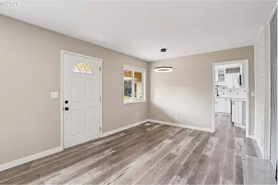 18021 SE Mill Ct, Portland, OR 97233 - Photo 6