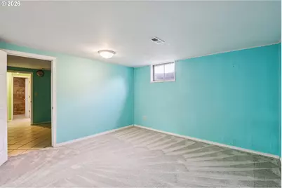 18021 SE Mill Ct, Portland, OR 97233 - Photo 26