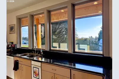 929 Old County Rd, Brookings, OR 97415 - Photo 28