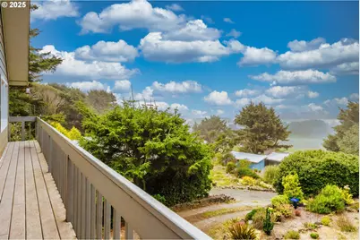 117 SW 66th St, South Beach, OR 97366 - Photo 38