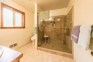 117 SW 66th St, South Beach, OR 97366 - Photo 20