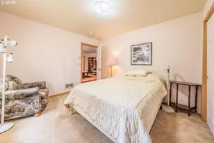 117 SW 66th St, South Beach, OR 97366 - Photo 24