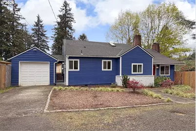 2410 SE Tarbell Ave, Milwaukie, OR 97267 - Photo 2