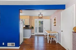 5425 N Syracuse St, Portland, OR 97203 - Photo 8