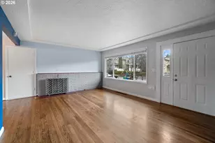 5425 N Syracuse St, Portland, OR 97203 - Photo 8