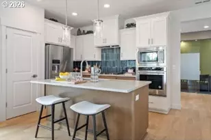 8568 SE Crabapple St, Hillsboro, OR 97123 - Photo 2