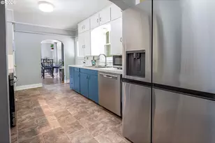 956 Kelly Blvd, Springfield, OR 97477 - Photo 14