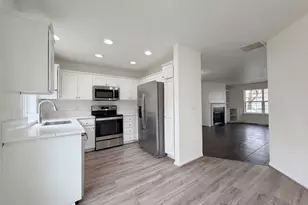 1262 NE Kinney St, Hillsboro, OR 97124 - Photo 10