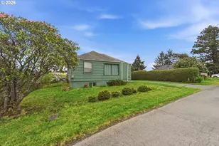 116 Fink St, Coos Bay, OR 97420 - Photo 2