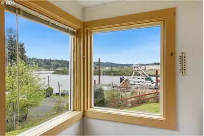 116 Fink St, Coos Bay, OR 97420 - Photo 32