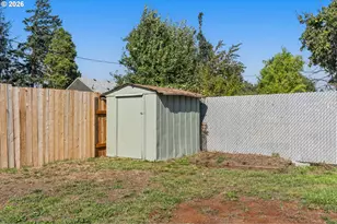 187 37th St, Springfield, OR 97478 - Photo 32