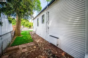 8950 N Smith St, Portland, OR 97203 - Photo 28