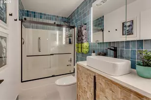 5110 S Landing Dr, Portland, OR 97239 - Photo 22