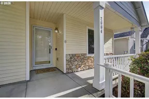 2004 NW 12th St, Battle Ground, WA 98604 - Photo 2