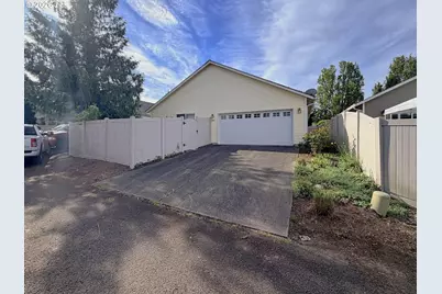 2004 NW 12th St, Battle Ground, WA 98604 - Photo 28