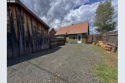 312 Park Ave, Seneca, OR 97873 - Photo 2