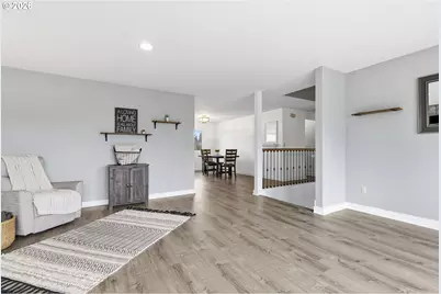 2160 SW 26th St, Gresham, OR 97080 - Photo 8