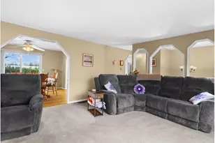 3730 NE Country Club Ave, Gresham, OR 97030 - Photo 12