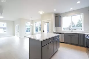 11817 SE Boise St, Portland, OR 97266 - Photo 10