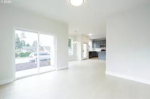 11817 SE Boise St, Portland, OR 97266 - Photo 12