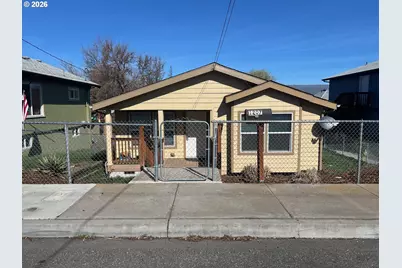 1207 E 10th, The Dalles, OR 97058 - Photo 1
