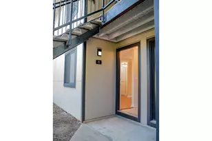 14095 Sw Walker Rd, Beaverton, OR 97005 - Photo 2
