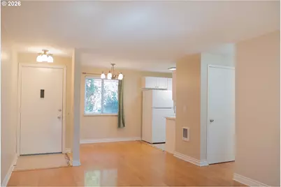 14095 SW Walker Rd #71, Beaverton, OR 97005 - Photo 6