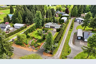 16204 SE Bel Air Dr, Damascus, OR 97089 - Photo 2