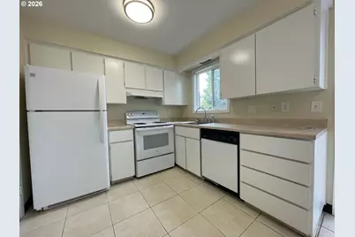 8451 SE Foster Rd, Portland, OR 97266 - Photo 22