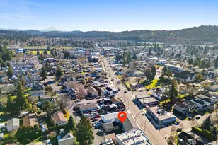 8451 SE Foster Rd, Portland, OR 97266 - Photo 38