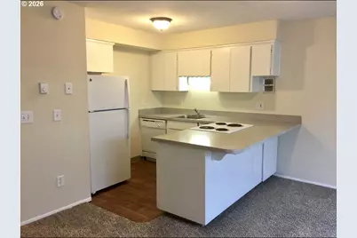 8451 SE Foster Rd, Portland, OR 97266 - Photo 20