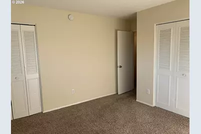 8451 SE Foster Rd, Portland, OR 97266 - Photo 10