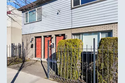 8451 SE Foster Rd, Portland, OR 97266 - Photo 2