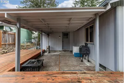 725 SW Holly St, Clatskanie, OR 97016 - Photo 16